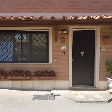 Bed & Breakfast "A Casa Di Anto" Mentana Kültér fotó